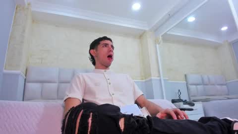 L I I A M online show from February 21, 5:02 am