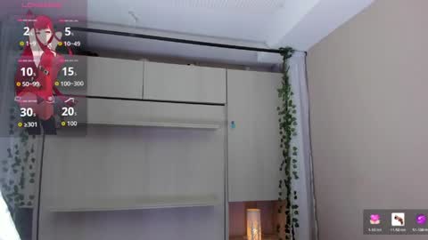         online show from April 9, 11:38 am