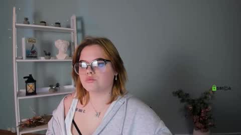 lika_pop online show from November 15, 9:55 am