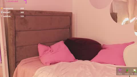 likaaberry online show from February 14, 2:31 pm