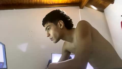 Snapshot of lil_baby17 chatting on October 25, 2:45 am Lil Baby online show from October 25, 2:45 am