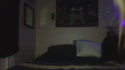 lil_bit_midnightmuse online show from April 13, 11:14 am