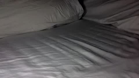 LIL i online show from December 21, 9:43 pm