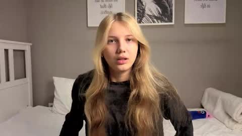 Emma online show from November 26, 10:12 am