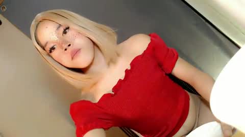 lil_trixxy online show from June 25, 5:12 am