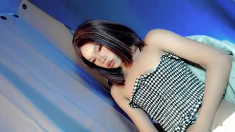 lil_trixxy online show from June 12, 8:08 pm