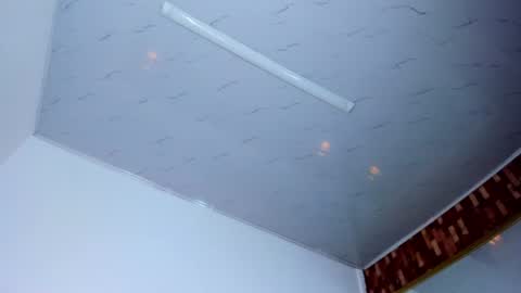 lila_pinky_ online show from June 20, 1:06 pm