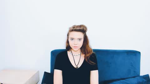 lilaslim online show from December 15, 7:48 am