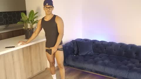 Dante online show from June 23, 11:50 am