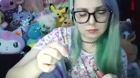 Snapshot of lilemmy1999 chatting on December 10, 4:49 pm emily ryanson online show from December 10, 4:49 pm