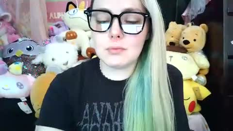 Snapshot of lilemmy1999 chatting on January 27, 9:11 pm emily ryanson online show from January 27, 9:11 pm