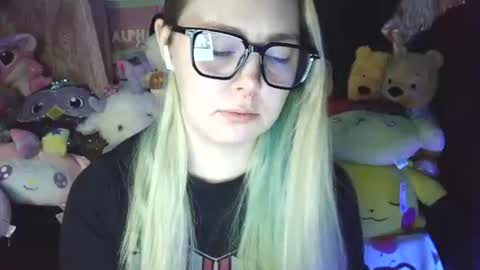 Snapshot of lilemmy1999 chatting on January 30, 11:44 am emily ryanson online show from January 30, 11:44 am