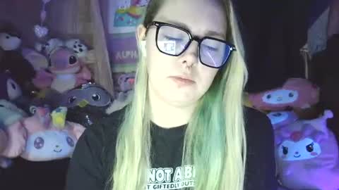 Snapshot of lilemmy1999 chatting on February 6, 11:53 am emily ryanson online show from February 6, 11:53 am