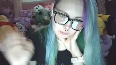 Snapshot of lilemmy1999 chatting on March 3, 3:22 pm emily ryanson online show from March 3, 3:22 pm