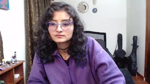 Snapshot of lili_clan chatting on September 17, 2:15 am lili_clan online show from September 17, 2:15 am