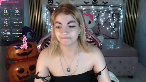 Lili online show from October 8, 4:40 am