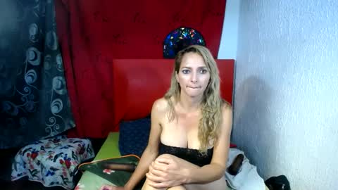 lili sweet online show from October 9, 1:44 am