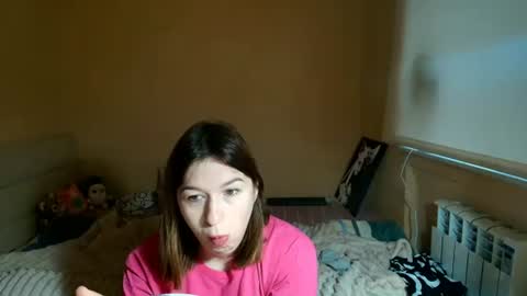 liliawoolf online show from October 6, 4:30 am