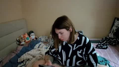 liliawoolf online show from September 30, 12:15 pm