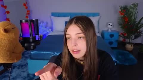 Lili Bakery online show from October 25, 1:50 am