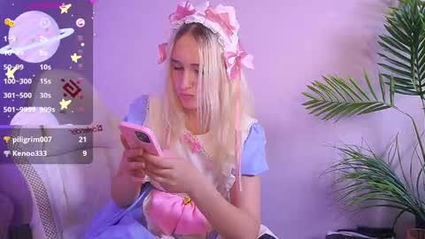 lilielfie online show from September 26, 2:47 pm