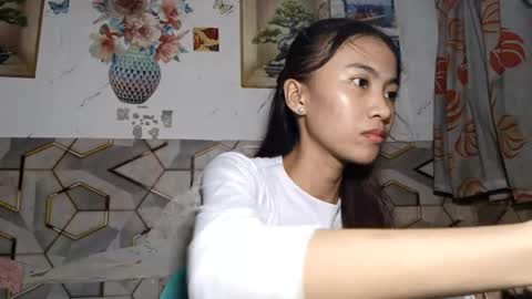 Evelyn online show from May 31, 6:09 pm