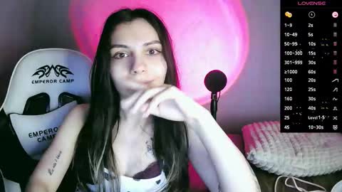 lilirose online show from October 7, 4:47 pm