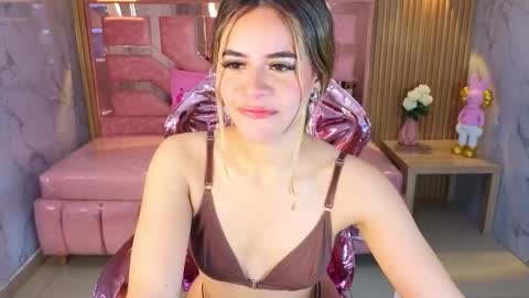 Lilith  online show from November 28, 8:49 pm