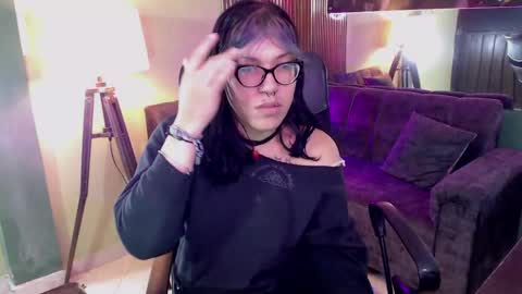 lilith  online show from April 10, 2:33 pm