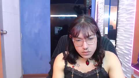 lilith  online show from February 6, 1:14 pm