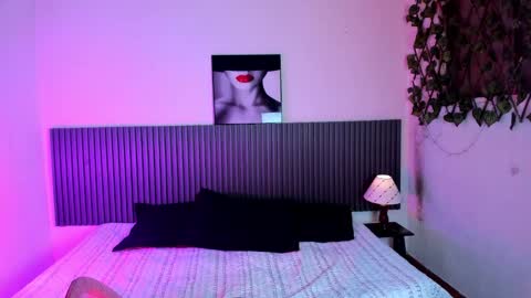 Snapshot of lilith_payton chatting on October 20, 12:21 pm Lilith Patton online show from October 20, 12:21 pm