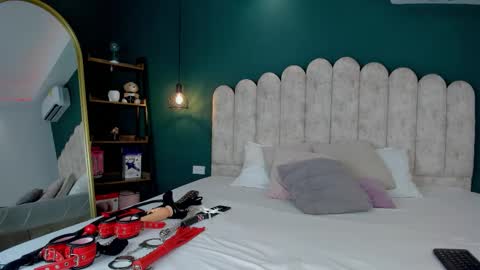 LILITH online show from December 2, 2:48 pm