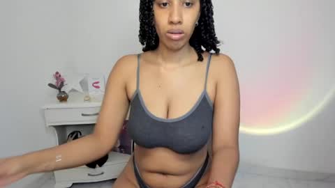 Alejandra  online show from May 13, 4:55 am