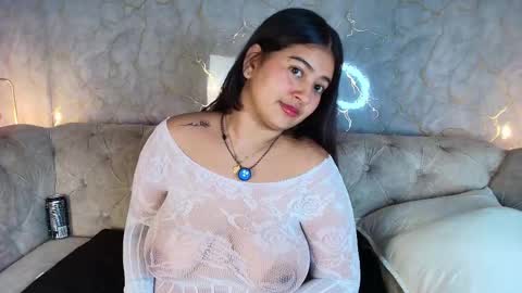 lilithcb_ online show from November 12, 9:39 pm