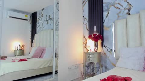 Lilith  online show from April 9, 5:33 am