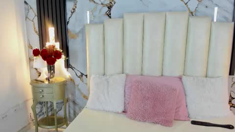 Lilith  online show from February 6, 7:12 am