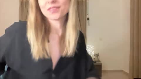 lilithnewdawn online show from February 19, 6:40 pm