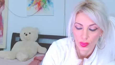 Lara online show from February 24, 12:46 am