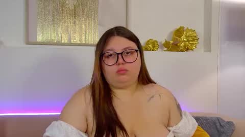 LillianHaig online show from September 26, 6:49 pm