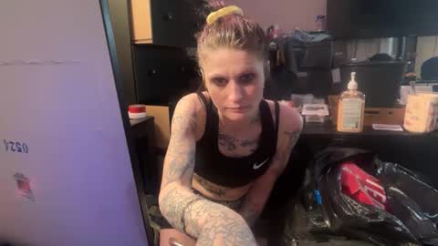 lillithluxx online show from March 7, 12:10 am