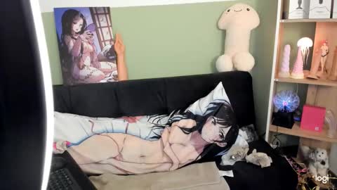 lilly_sweet02 online show from January 18, 1:36 am