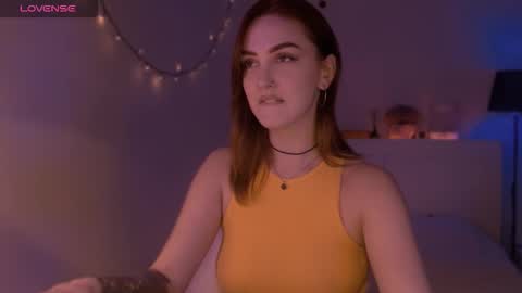 Snapshot of lillyfarey chatting on September 20, 9:07 pm LillyFarey online show from September 20, 9:07 pm