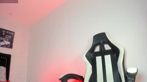 Lilly online show from November 4, 1:12 pm