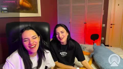 Kris Lilo online show from November 20, 5:43 pm