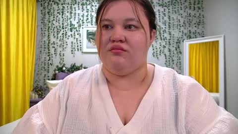 LiloLewins online show from December 24, 4:30 pm