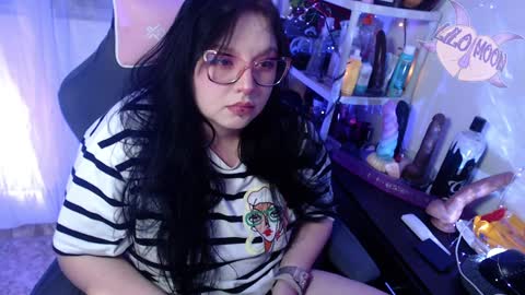 Snapshot of lilomoon69 chatting on February 9, 3:00 am Lilo  online show from February 9, 3:00 am