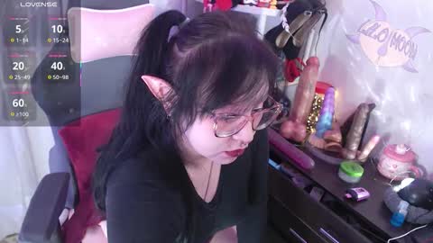 Snapshot of lilomoon69 chatting on October 6, 1:18 pm Lilo  online show from October 6, 1:18 pm