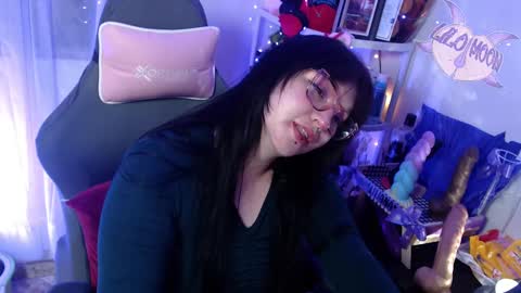 Snapshot of lilomoon69 chatting on February 18, 6:26 am Lilo  online show from February 18, 6:26 am