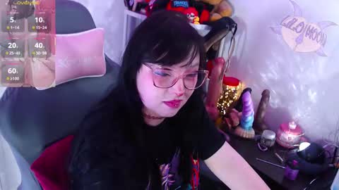 Snapshot of lilomoon69 chatting on October 14, 4:54 pm Lilo  online show from October 14, 4:54 pm