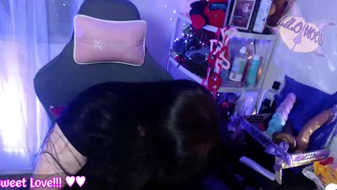 Snapshot of lilomoon69 chatting on February 16, 4:20 am Lilo  online show from February 16, 4:20 am